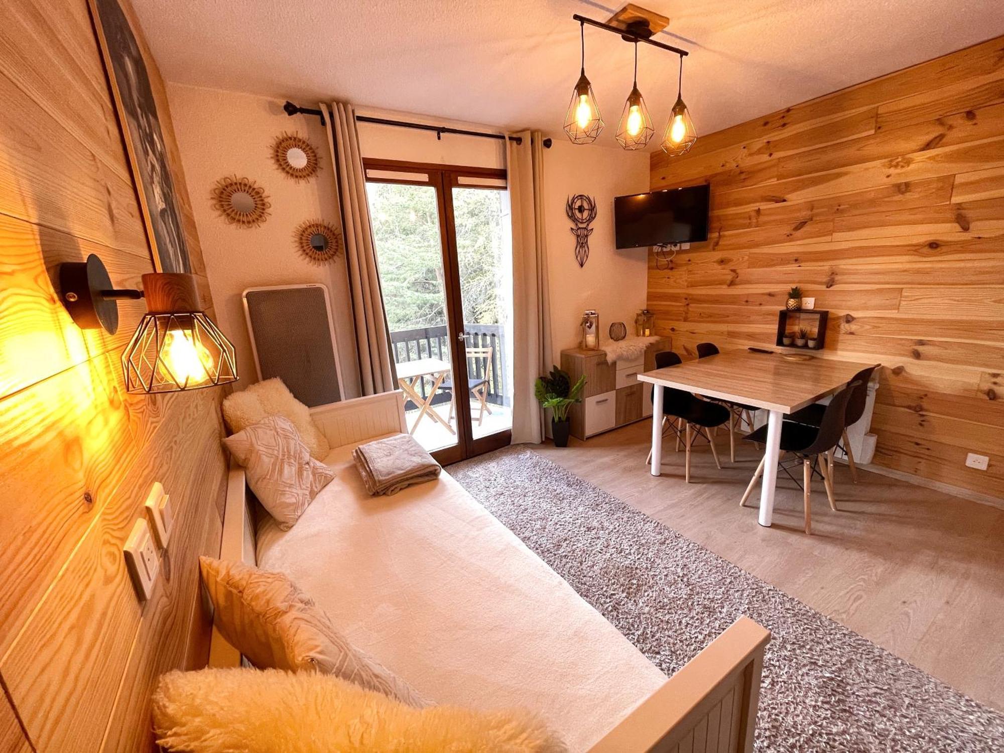 אורון Chalereux Studio A La Montagne מראה חיצוני תמונה